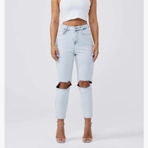 Legend London Mom Jeans Ripped-Bleach Wash